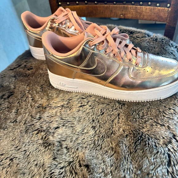 Nike Air Force 1 SP Metallic Rose Gold Sneakers, Size 11.5 - Picture 8 of 12